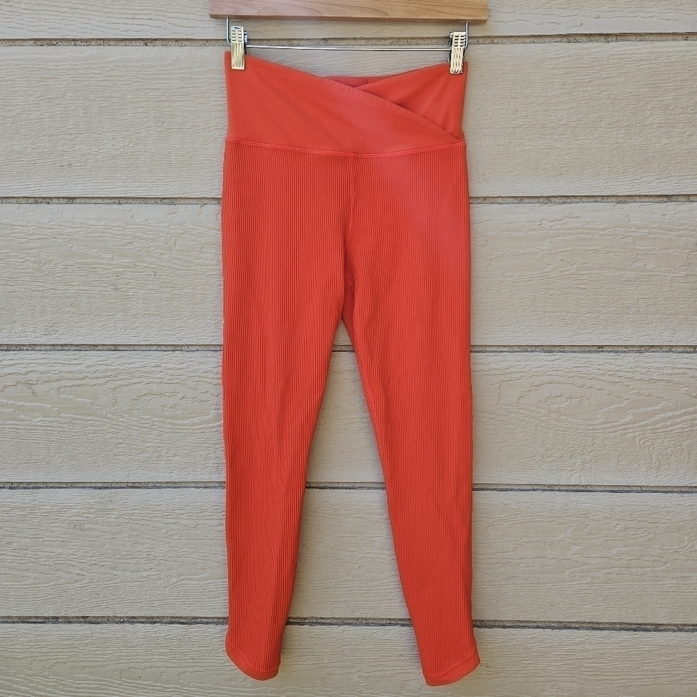 Athleta Elation Crossover Rib 7/8 Tight orange small